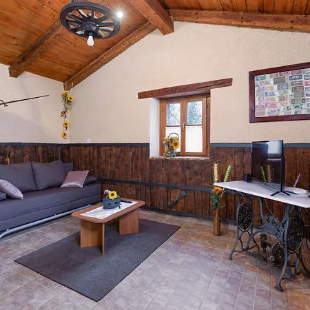 Farm House Apartment