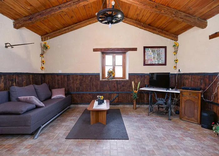 Farm House * Nova Vas